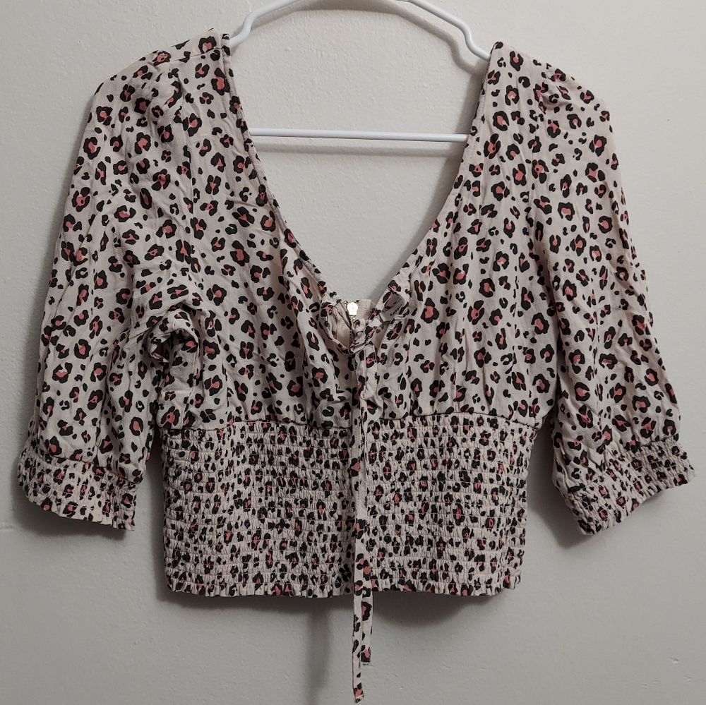 American Eagle crop top Cheetah Print, with zipper on the back